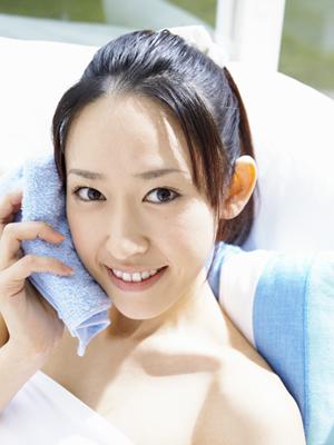 肌の悩みを解消!信頼できる皮膚科クリニックでシミ取りを体験しよう